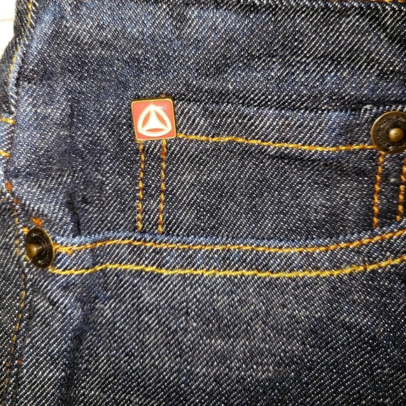 Active Relaxed Narrow Fit Jeans Size 28 - Picture 4 of 6